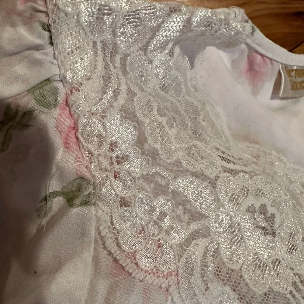 Victoria's Secret Vintage 1980's Prairie Lace Floral Night Gown, Size‎ Small